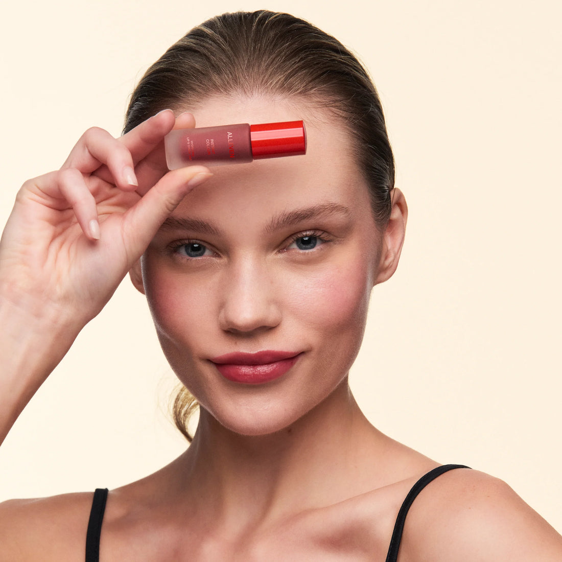 Alleven Beauty Instant Colour -monikäyttöinen hoitava meikki huulille, poskille ja luomille