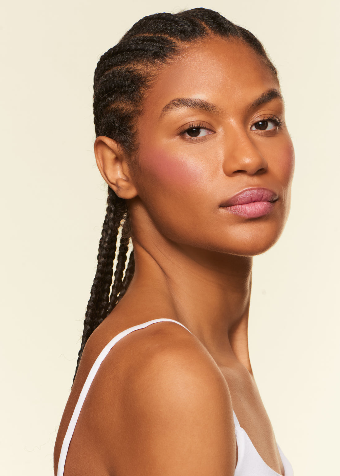 Alleven Beauty Instant Colour -monikäyttöinen hoitava meikki huulille, poskille ja luomille