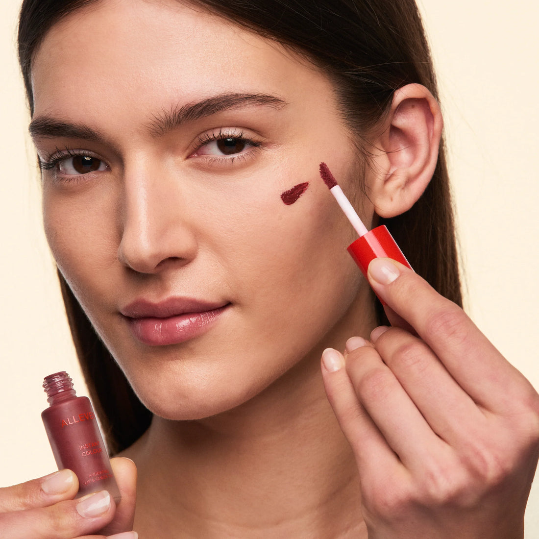 Alleven Beauty Instant Colour -monikäyttöinen hoitava meikki huulille, poskille ja luomille